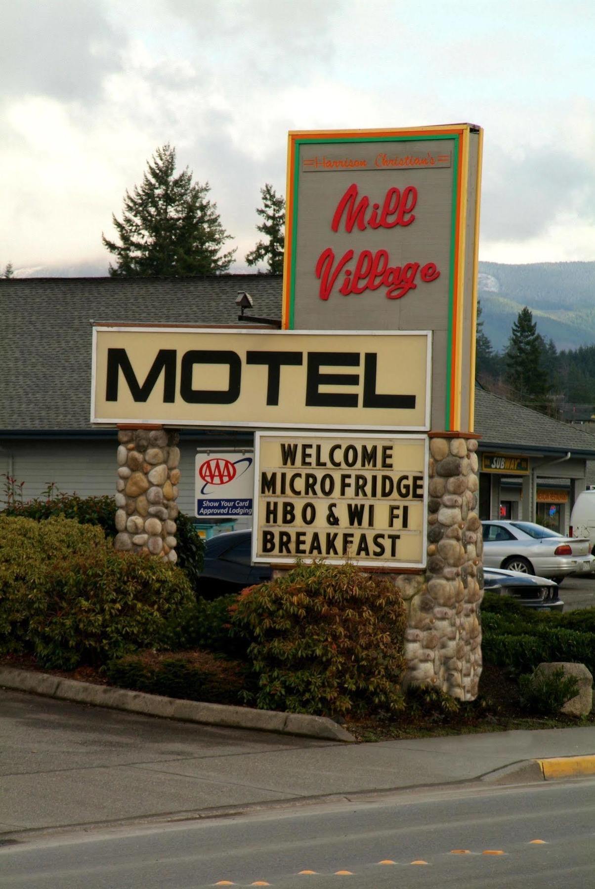 Mill Village Motel Eatonville ภายนอก รูปภาพ
